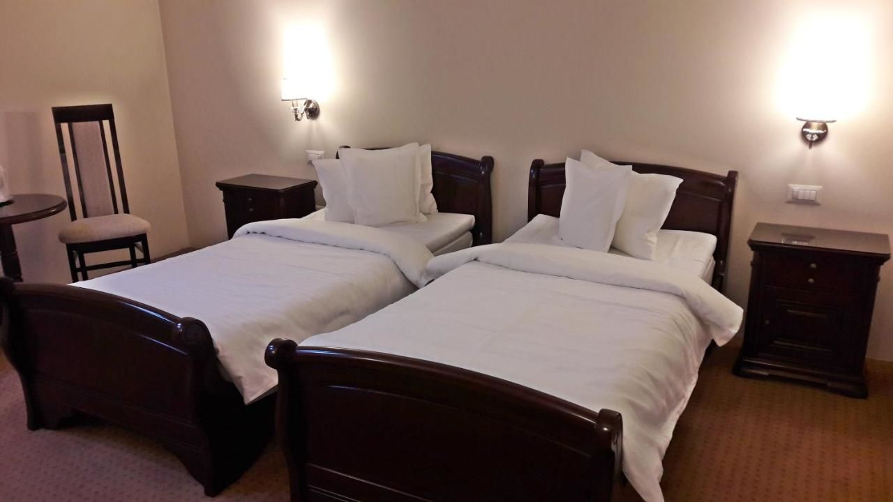 Отель Green Park Boutique Hotel Фокшани-21